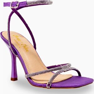 Brand new chase and Chloe heels